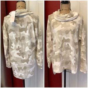 Nwt new directions hacci camouflage oversized cowl neck top large